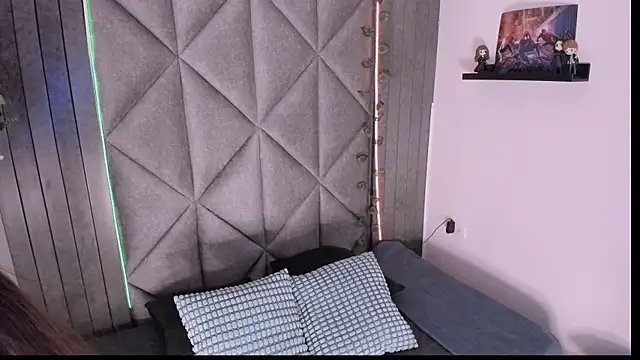 AbbyWathson online show from 7, 10, 2025