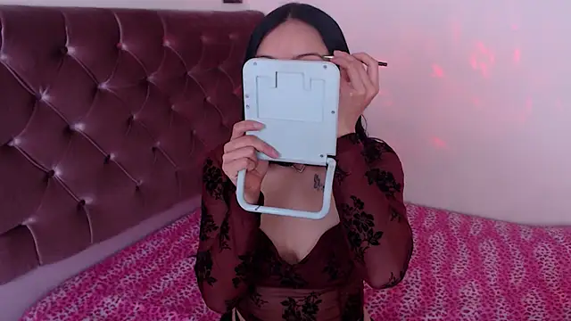 Suzanne abbey online show from 26, 2, 2025