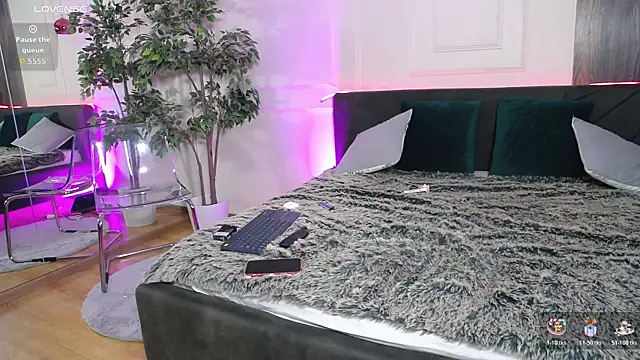 CreamyInkky  online show from 3, 11, 2025