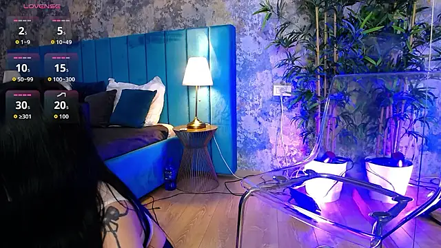 Snapshot of CreamyInkky_ chatting on 19, 2, 2026 CreamyInkky online show from 19, 2, 2026