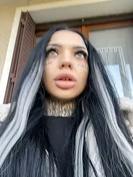 CreamyInkky  online show from 14, 2, 2025