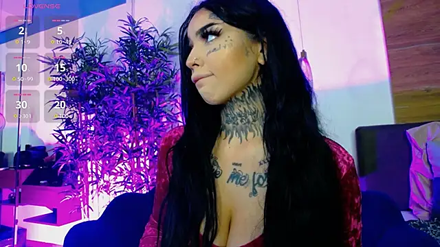 Snapshot of CreamyInkky_ chatting on 9, 1, 2026 CreamyInkky online show from 9, 1, 2026