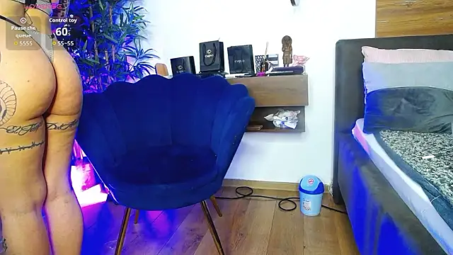 Snapshot of CreamyInkky_ chatting on 1, 3, 2026 CreamyInkky online show from 1, 3, 2026