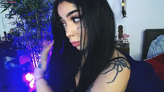 CreamyInkky  online show from 15, 4, 2026