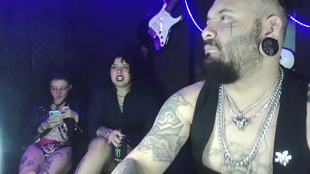 darkclothes online show from 29, 10, 2025