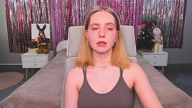 MadelineS69 online show from 6, 2, 2025