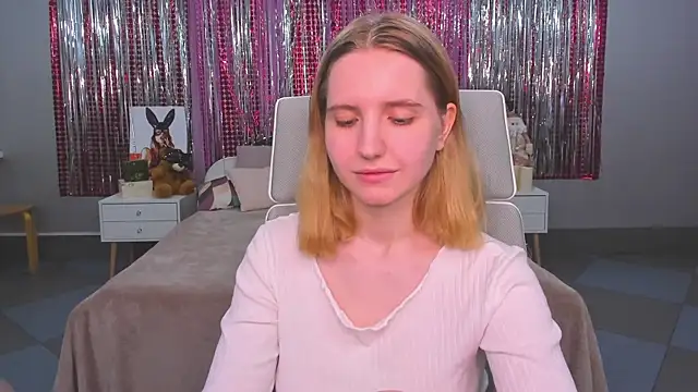 MadelineS69 online show from 31, 1, 2025