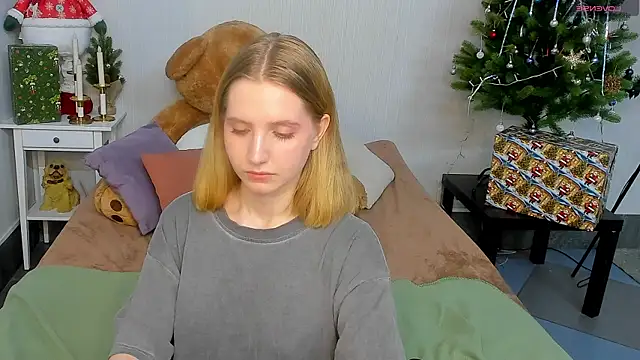 MadelineS69 online show from 21, 1, 2025