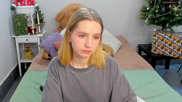 MadelineS69 online show from 21, 1, 2025