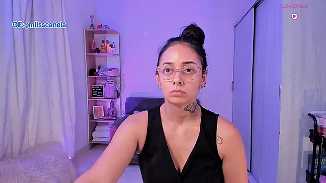 Aleja24Evans online show from 28, 11, 2025