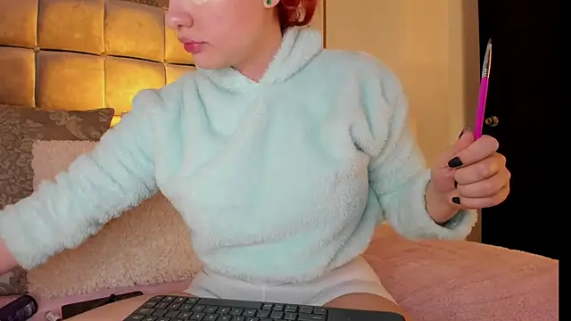 Snapshot of StacyRigel chatting on 13, 2, 2025 StacyRigel online show from 13, 2, 2025