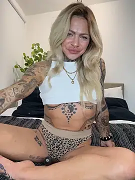 Divina X  online show from 1, 12, 2025