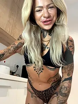 Divina X  online show from 16, 12, 2025