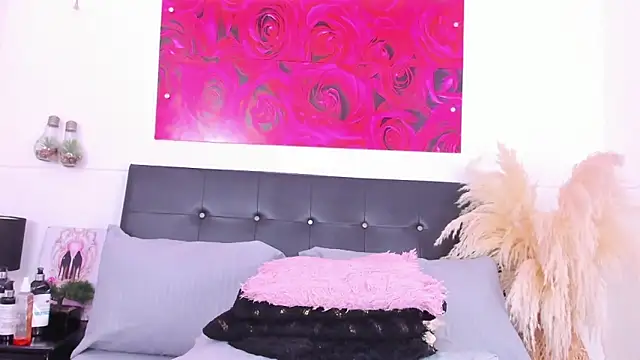Adams Cloe online show from 23, 4, 2026