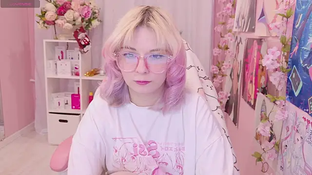 Coconut Mia online show from 19, 12, 2025