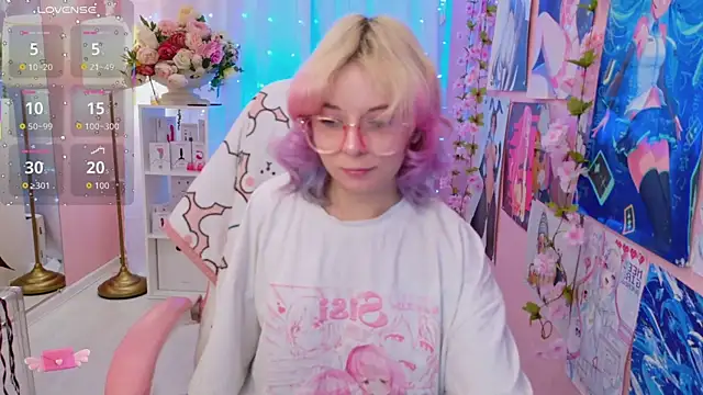 Snapshot of Coconut_Mia chatting on 15, 11, 2025 Coconut Mia online show from 15, 11, 2025