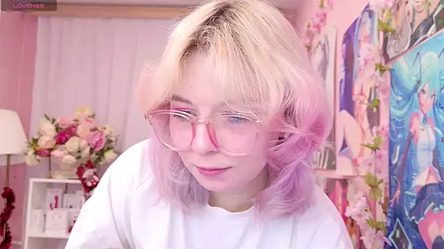 Coconut Mia online show from 17, 12, 2025