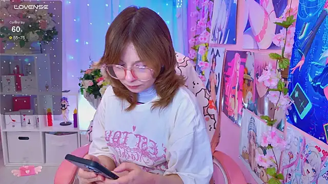 Coconut Mia online show from 22, 4, 2026