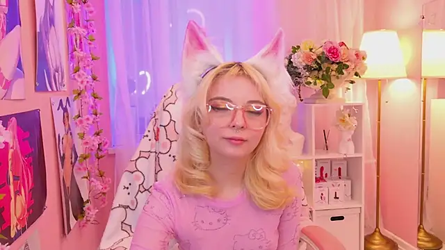 Snapshot of Coconut_Mia chatting on 8, 3, 2025 Coconut Mia online show from 8, 3, 2025