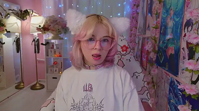 Snapshot of Coconut_Mia chatting on 24, 10, 2025 Coconut Mia online show from 24, 10, 2025