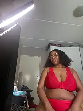 Nomthie online show from 25, 9, 2025