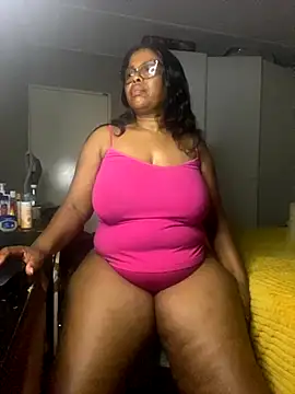 Nomthie online show from 7, 10, 2025