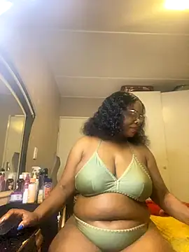 Nomthie online show from 22, 9, 2025