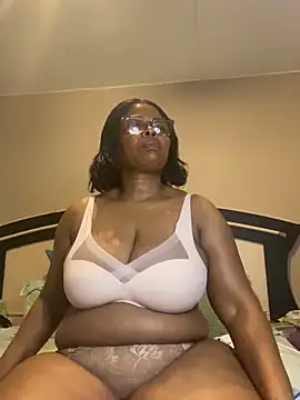 Nomthie online show from 4, 11, 2025