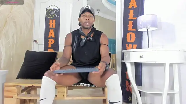 RicoBrown777  online show from 18, 10, 2025