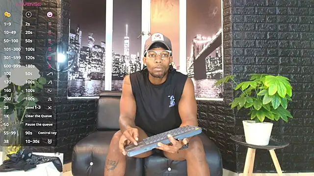 RicoBrown777  online show from 25, 10, 2025