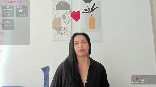 Evawalker  online show from 28, 5, 2026