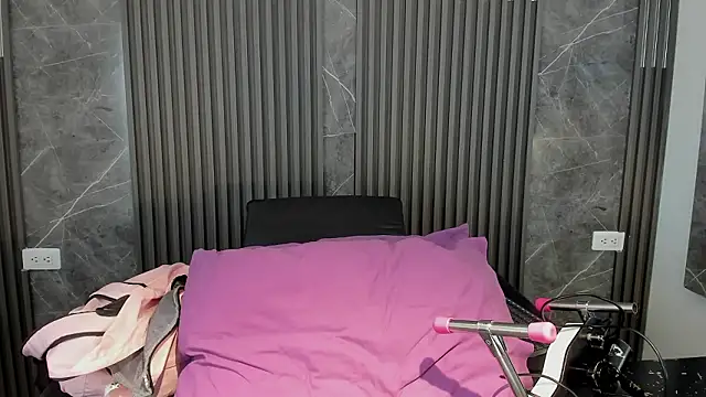 SaraiEvans online show from 3, 2, 2026