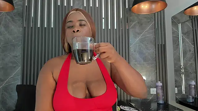 SaraiEvans online show from 19, 9, 2025