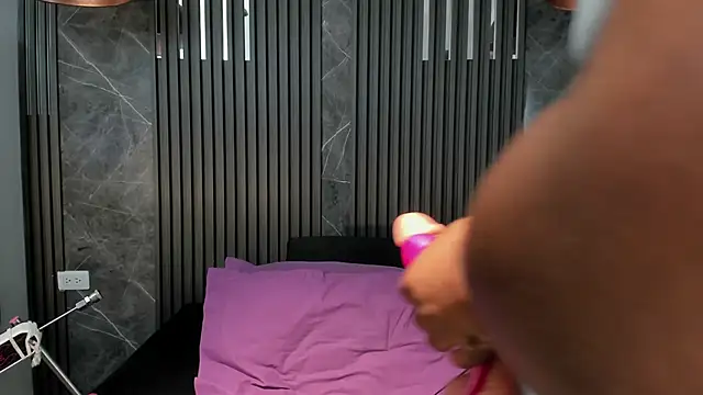 SaraiEvans online show from 10, 1, 2026