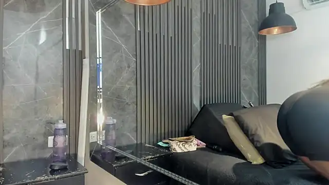 SaraiEvans online show from 12, 9, 2025