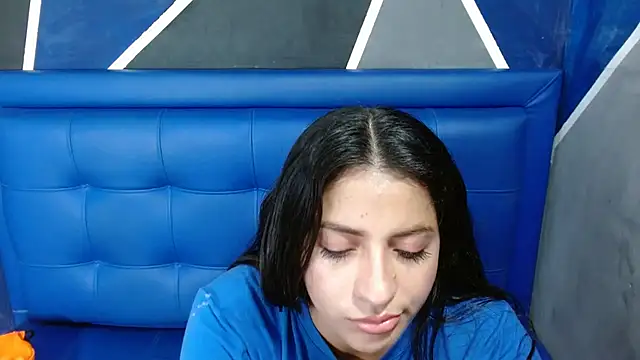 cherry modelx  online show from 14, 3, 2025