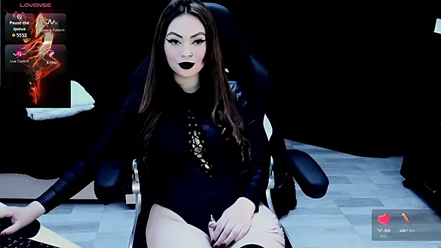 nasty katty  online show from 23, 9, 2025