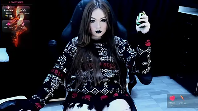 Snapshot of nasty_katty_ chatting on 16, 12, 2025 nasty katty online show from 16, 12, 2025