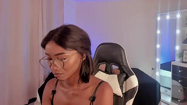 SavannahWildee online show from 27, 1, 2025