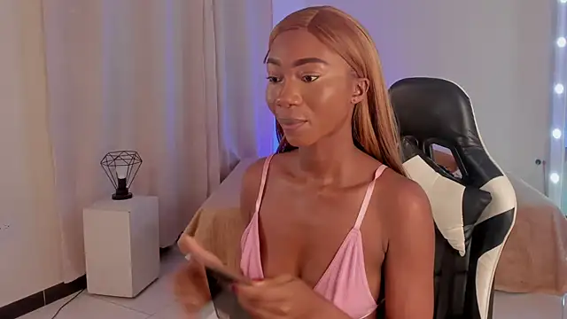 SavannahWildee online show from 16, 1, 2025