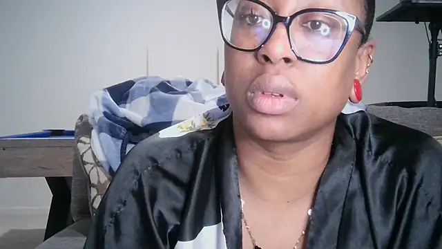 Nyxie Chaos online show from 16, 12, 2025