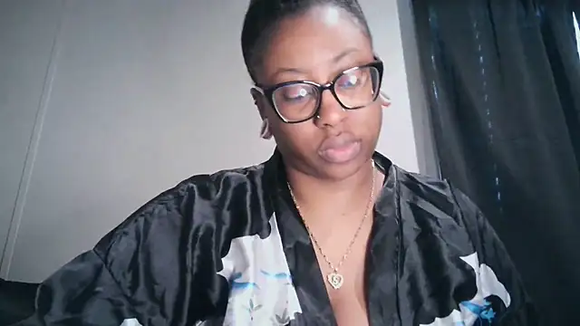 Nyxie Chaos online show from 25, 9, 2025