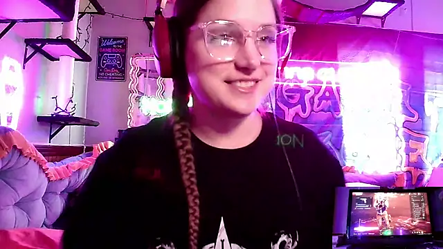 mirannacult online show from 1, 2, 2025