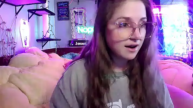 mirannacult online show from 23, 2, 2025