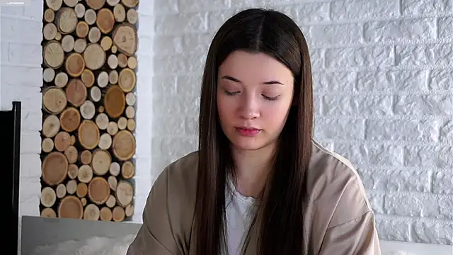 LowOncoming online show from 6, 10, 2025