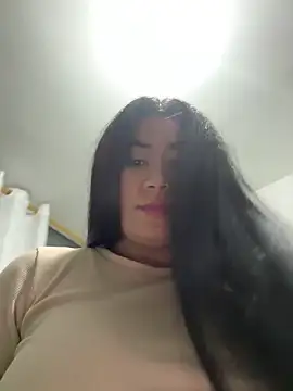  MadiLee  online show from 27, 2, 2025