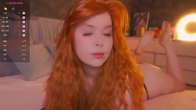 Snapshot of RedHotVixen0 chatting on 22, 12, 2025 RedHotVixen0 online show from 22, 12, 2025