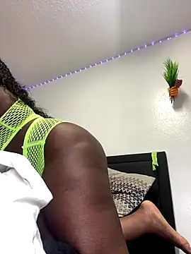 Snapshot of LillShayy chatting on 3, 12, 2025 LillShayy online show from 3, 12, 2025