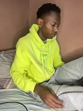 Snapshot of fireboyafrica chatting on 13, 10, 2025 fireboyafrica online show from 13, 10, 2025