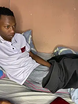 Snapshot of fireboyafrica chatting on 15, 9, 2025 fireboyafrica online show from 15, 9, 2025